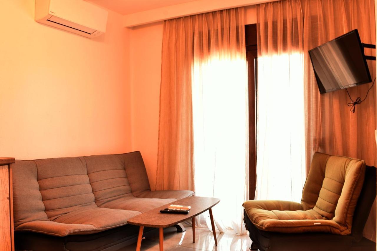 Theano Studios Paralia Sikias Exterior photo